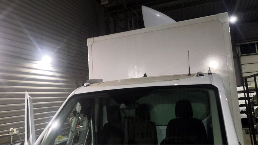 демонтаж спойлера Форд Транзит