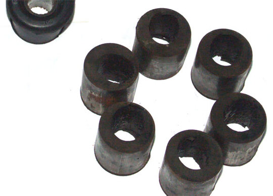 Изношенные втулки муфты компрессора